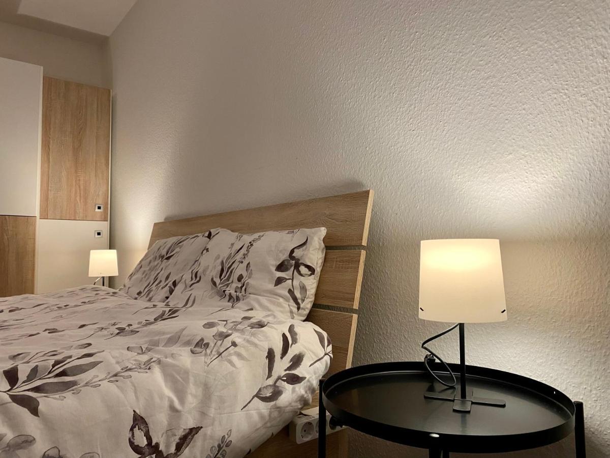Marienhaus Apartment - Zentral, Parken, Netflix, Kontaktloses Einchecken Wuppertal Extérieur photo
